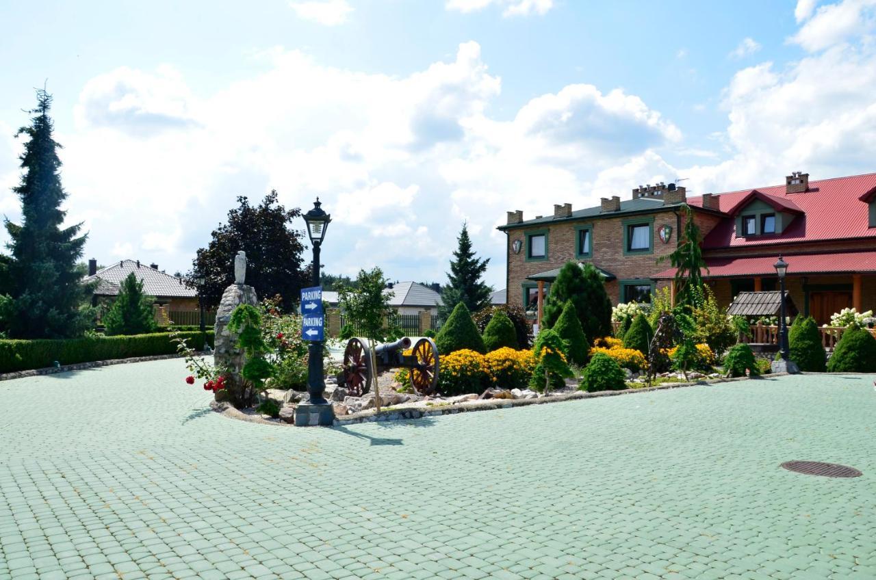 Zajazd Rycerski Kozienice Exterior photo